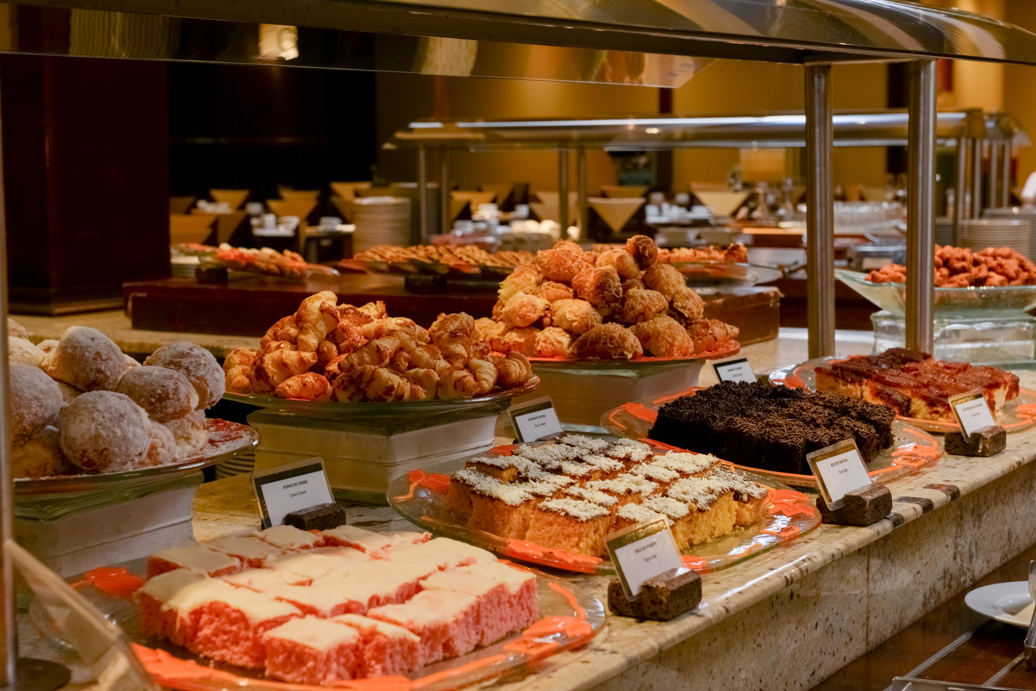 Wish Serrano Resort Gramado Zewnętrze zdjęcie A dessert buffet